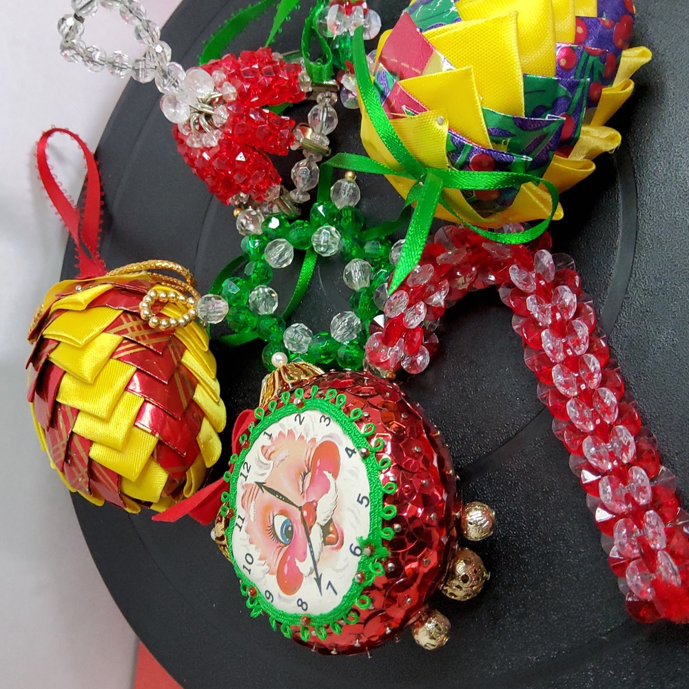 Handmade Christmas Ornaments lot of seven - Picture 2 of 8